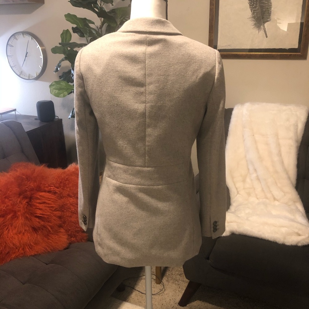 Banana Republic Light Cream / Gray Blazer